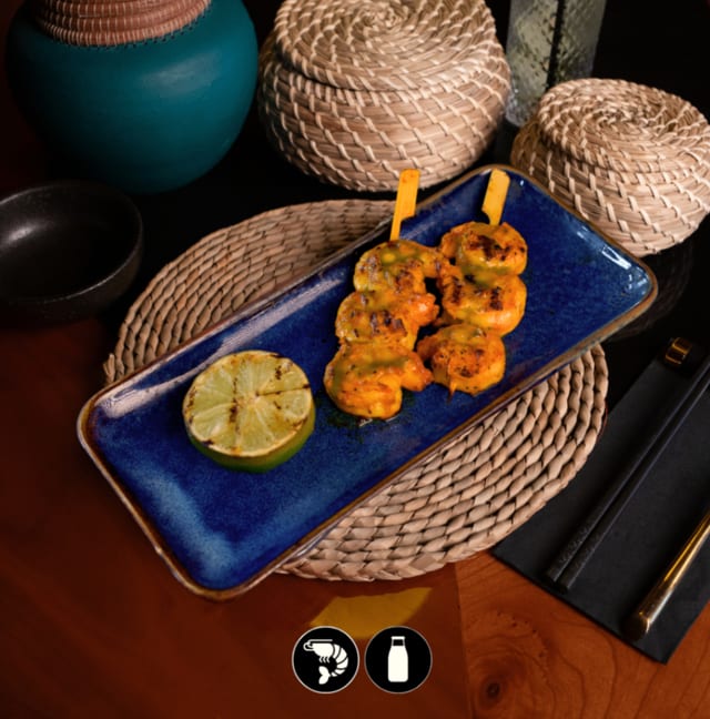 Chili Salt Shrimp Skewers / Tôm Nướng Muối Ớt.