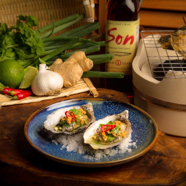 Grilled Oysters / Hàu Nướng.
