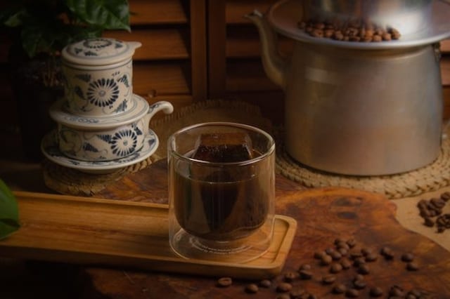 Vietnamese Drip Coffee with Black Coffee Ice / Cà Phê Old Fashioned.